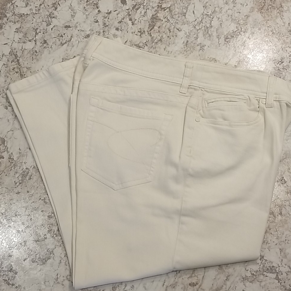 BOGO Chico's Platinum White Denim Capris